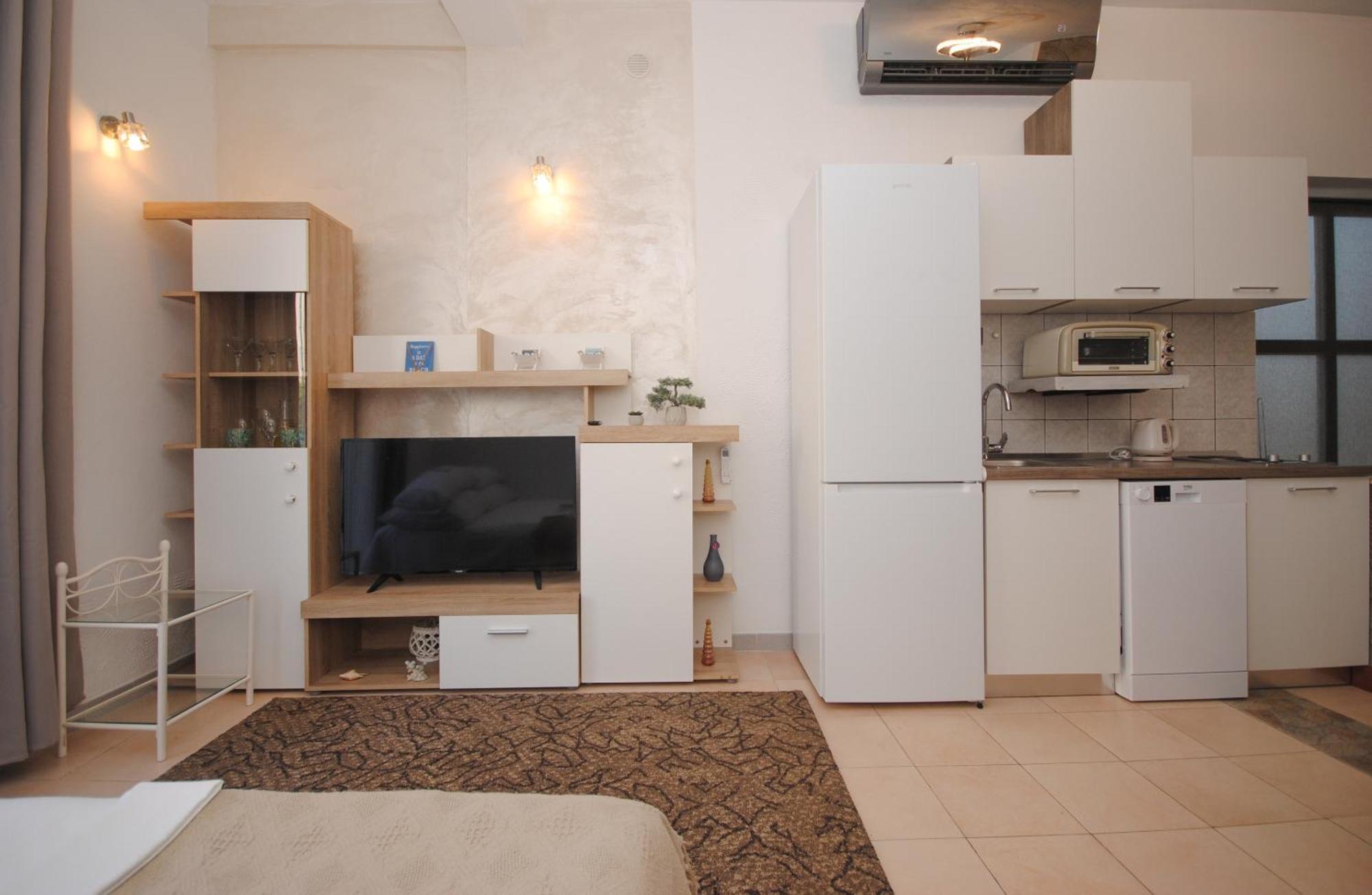Cozy Apartment With Garden Kastela Luaran gambar